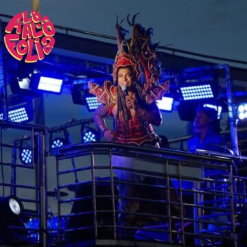 Laroyê! Com homenagem a Exu, Ara Ketu desfila no Carnaval de Salvador