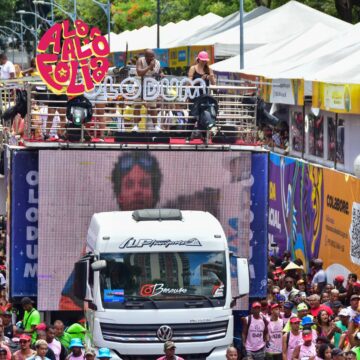 Olodum desfila no Carnaval com o tema “Máscaras Africanas – Magia e Beleza”; confira agenda