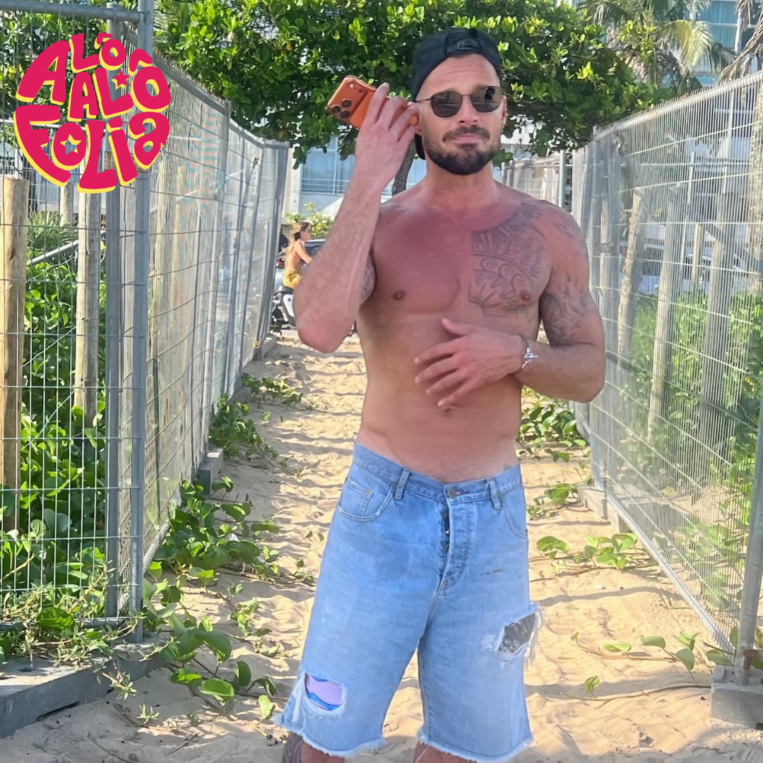 Ricky Martin chega ao Rio de Janeiro para curtir o Carnaval 2026