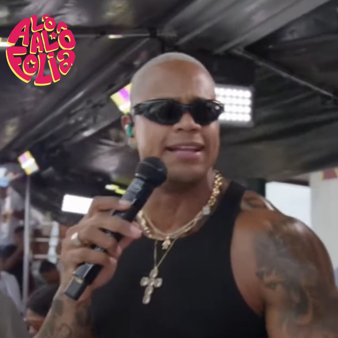 Leo Santana comanda Arrastão no circuito Barra-Ondina com amigos do pagodão