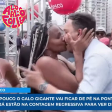 Repórter de TV ganha beijão de foliã durante cobertura de Carnaval; veja vídeo