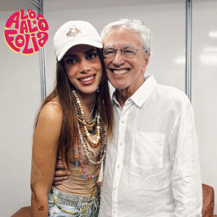 Anitta tieta Caetano Veloso no camarim antes de show no Camarote Salvador