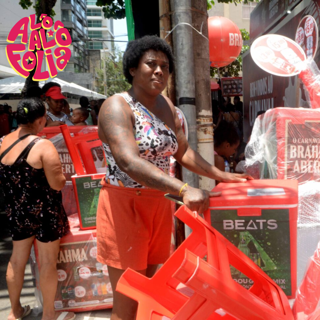 Ambulantes do circuito Barra-Ondina começam a receber kits de trabalho e transporte gratuito para o Carnaval