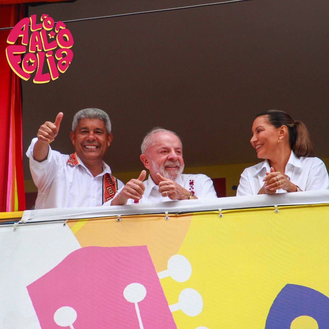 Lula acompanha desfile dos trios no Carnaval de Salvador