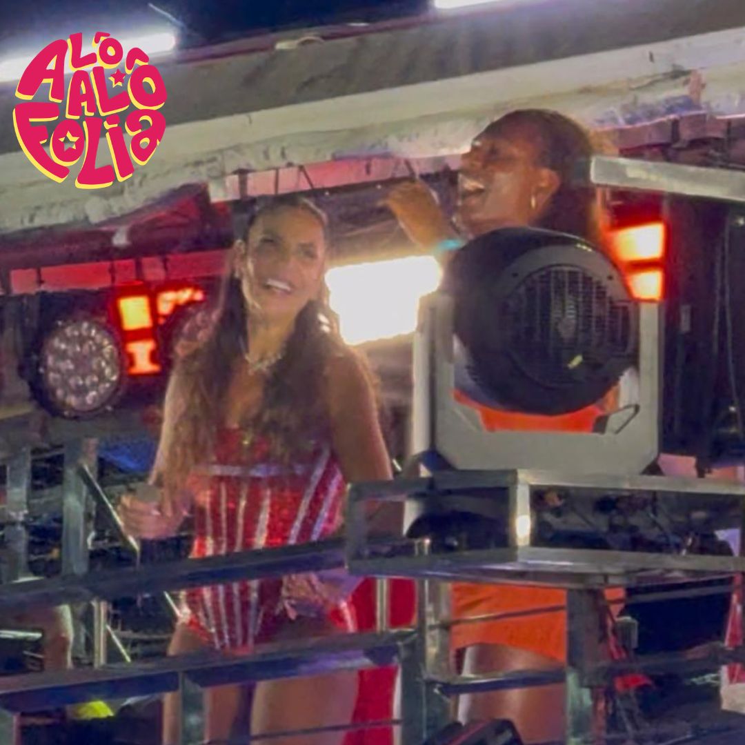 Liniker faz participação especial no trio de Ivete e emociona foliões no Carnaval