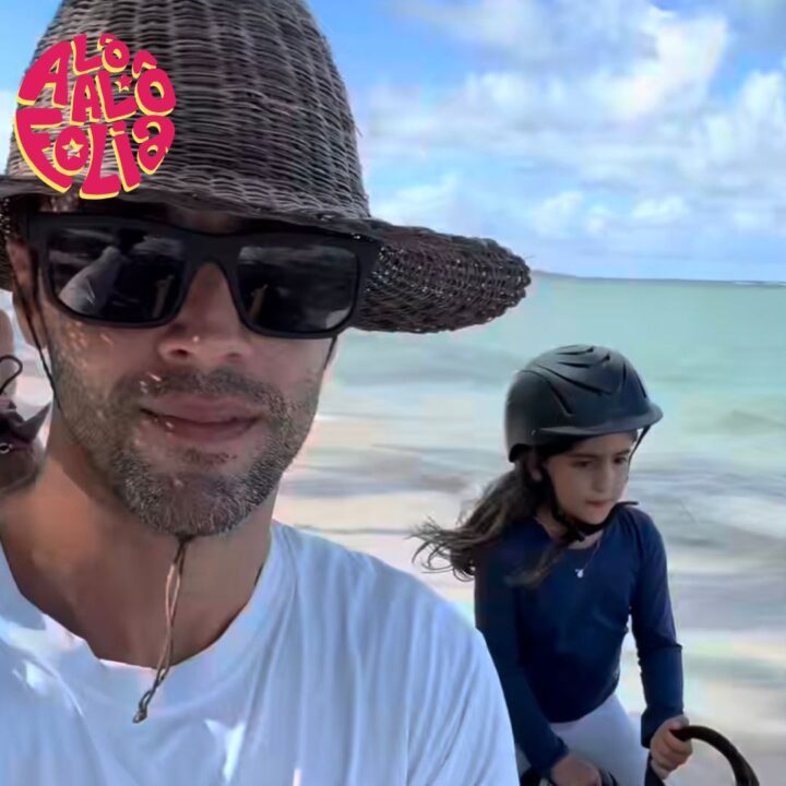 Que paz! Daniel Cady passeia de cavalo na beira do mar com Marina, filha dele com Ivete