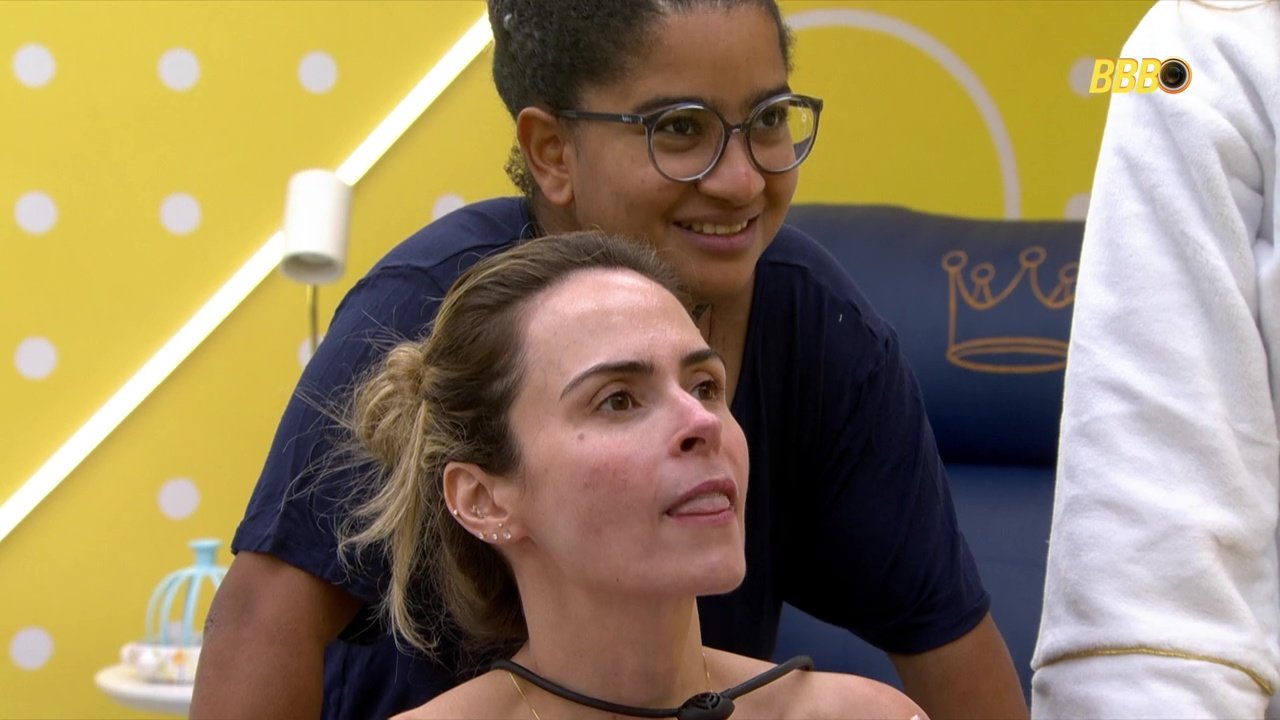 Vai rolar? Jonas e Marciele vão parar no edredom e reação de Ana Paula viraliza