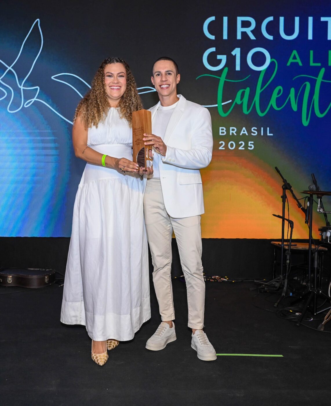 Odora Machado e Victor Calmon