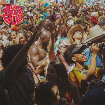Banho de Mar à Fantasia acontece neste domingo na Ladeira da Preguiça e celebra tradição do pré-Carnaval de Salvador