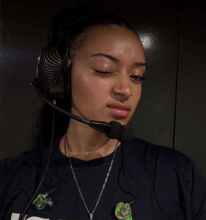 Camilly Victoria compartilha bastidores após trabalhar no Carnaval de Salvador