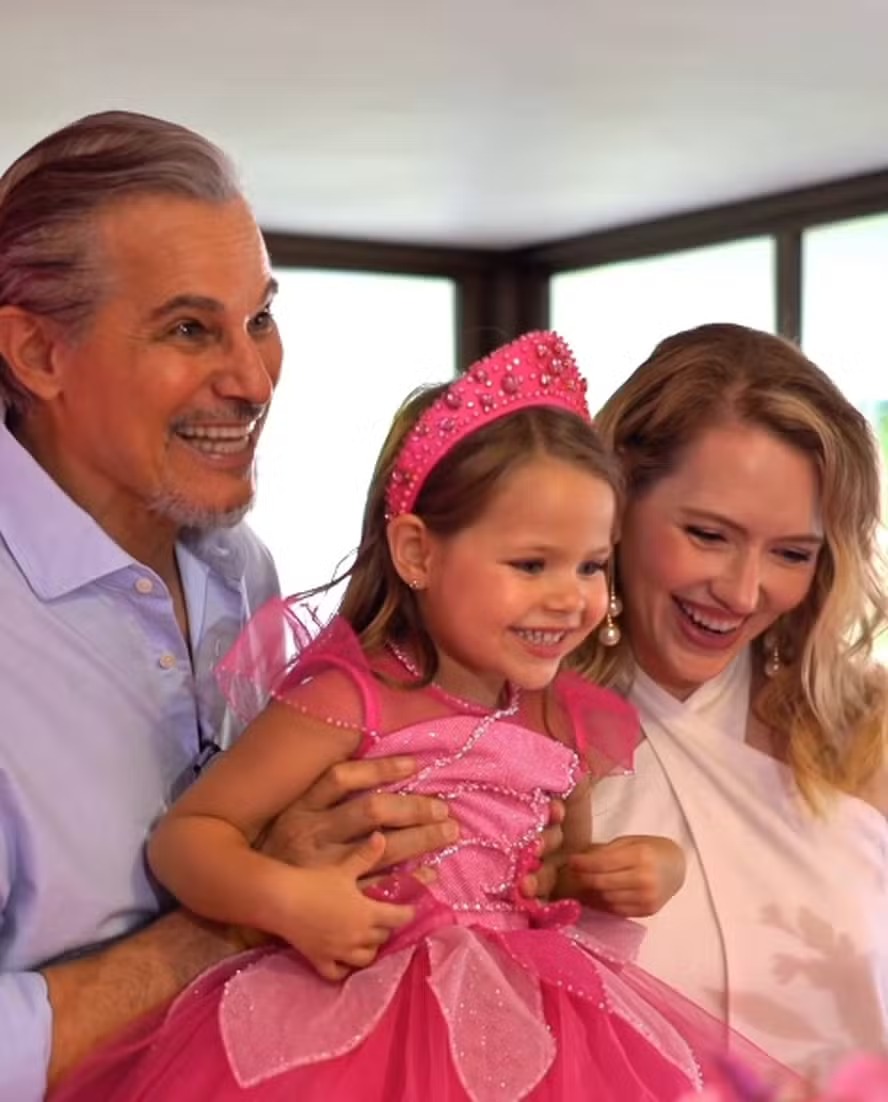 Edson Celulari celebra aniversário de 4 anos da filha caçula com festa luxuosa inspirada na Barbie