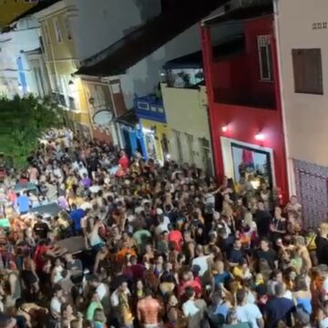 Santo Antônio Além do Carmo retoma pré-carnaval com foco na tradição sem cordas