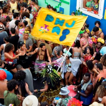 Bloco De Hoje a Oito homenageia o samba reggae em pré-Carnaval no Santo Antônio Além do Carmo