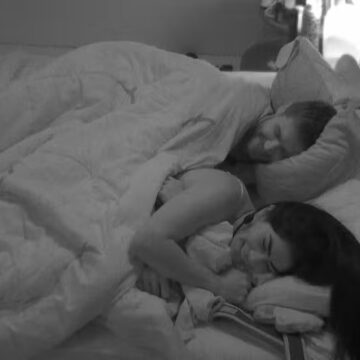 Clima de proximidade marca madrugada entre Jonas Sulzbach e Marciele no BBB 26