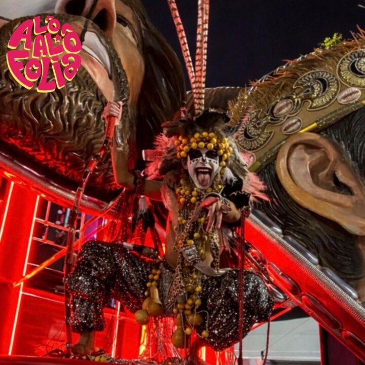 Estudante de Salvador que viralizou interpretando Ney Matogrosso desfila pela primeira vez na Sapucaí