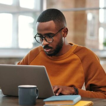 Faculdade de Salvador oferece mais de 10 cursos de férias gratuitos com certificação; saiba como se inscrever
