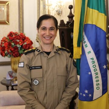 Saiba quem é Ivana Teixeira Andrade, primeira mulher a chegar ao posto de coronel da PM-BA