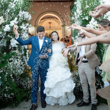 João Campos se casa com Tabata Amaral em praia de Pernambuco: ‘Viva o amor!’