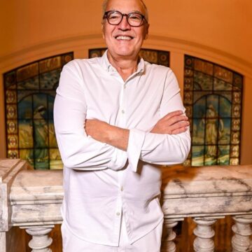 Mais soteropolitano, impossível: Nizan Guanaes retorna a Salvador para curtir o Carnaval