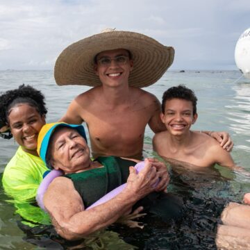 Ondina recebe banho de mar assistido para pessoas com deficiência neste fim de semana