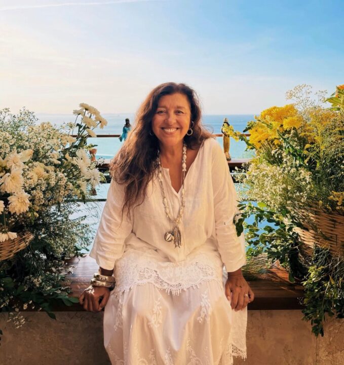 Regina Casé celebra aniversário no Rio após temporada em Salvador, onde mantém casa no Centro Histórico