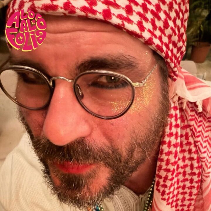 Aos 48 anos, Thiago Lacerda faz rara aparição com a esposa em festa de Carnaval