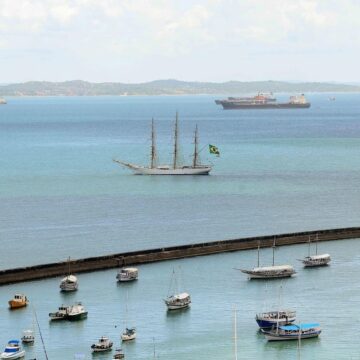 Prefeitura estuda transporte marítimo ligando Barra ao Subúrbio para reduzir engarrafamento