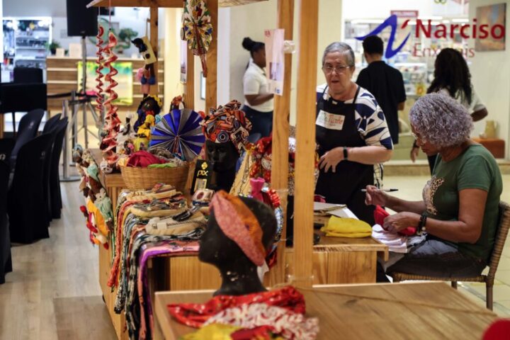 Feira feminina com artesanato, palestras e serviços acontece em shopping de Salvador