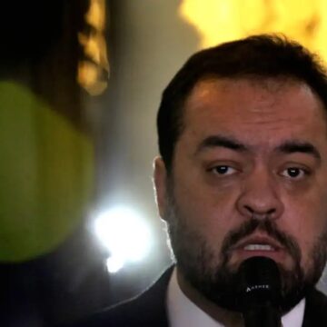 Após deixar o governo do RJ, Cláudio Castro enfrenta julgamento que pode torná-lo inelegível