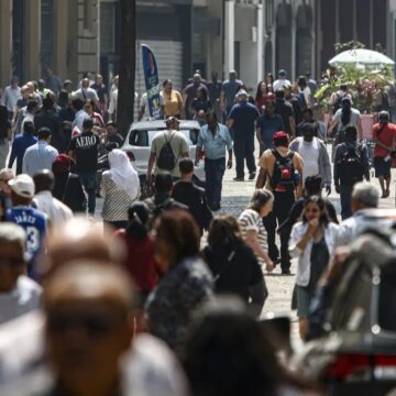 Economia brasileira cresce 2,3% em 2025, revela IBGE