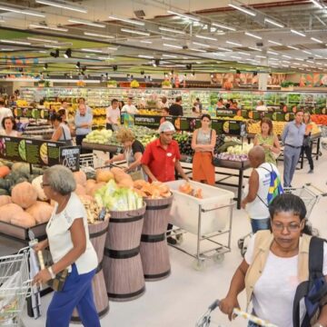 Rede de supermercados fecha unidade em Salvador e realoca funcionários