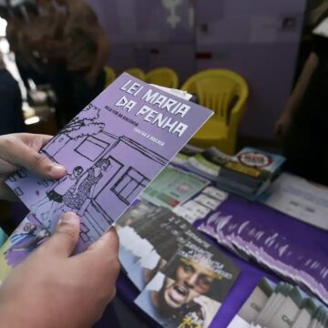 Deputado propõe inclusão da Lei Maria da Penha no currículo de escolas da Bahia