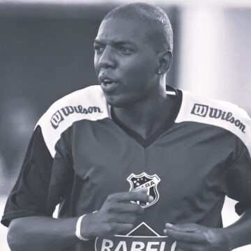 Reinaldo Aleluia, ex-jogador revelado pelo Bahia e ídolo do Ceará, morre aos 53 anos