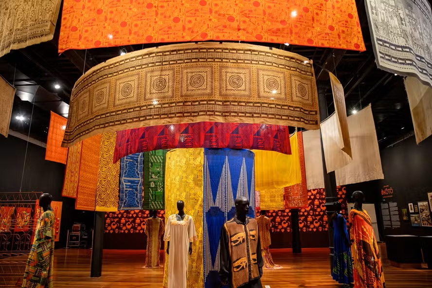 Artista baiana Goya Lopes celebra 50 anos de trajetória com mostra no Museu de Arte do Rio