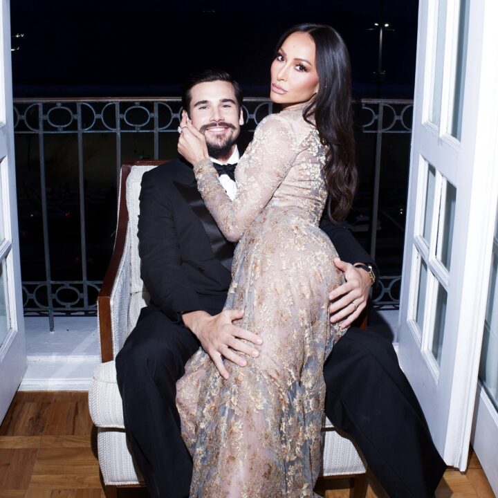 Ao lado de Nicolas Prattes, Sabrina Sato aposta em transparência para evento do Globo de Ouro no Brasil