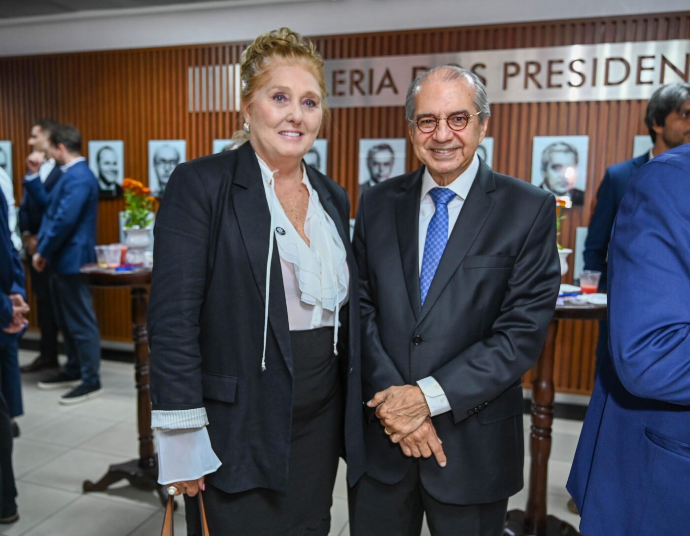 Rosane Manica e Roberto Sá Menezes