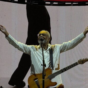 Ovacionado pelo público, Gilberto Gil encerra turnê ‘Tempo Rei’ com show histórico em SP