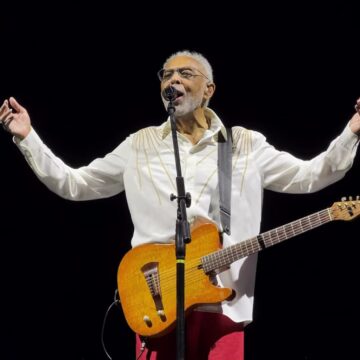 Ovacionado pelo público, Gilberto Gil encerra turnê ‘Tempo Rei’ com show histórico em SP