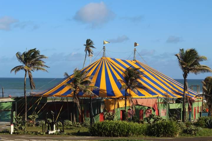 Picolino aposta em nova iluminação cênica e programação especial para marcar 40 anos e Dia do Circo
