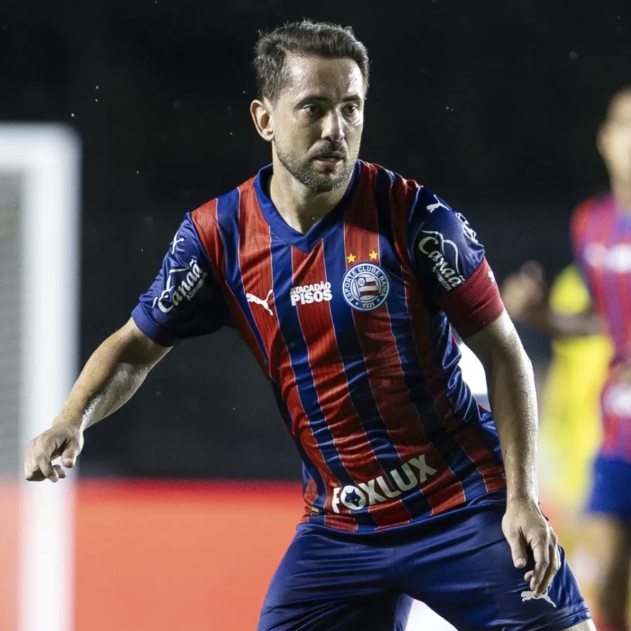 Everton Ribeiro sente dores na coxa e pode desfalcar Bahia no Ba-Vi desta quarta (11)