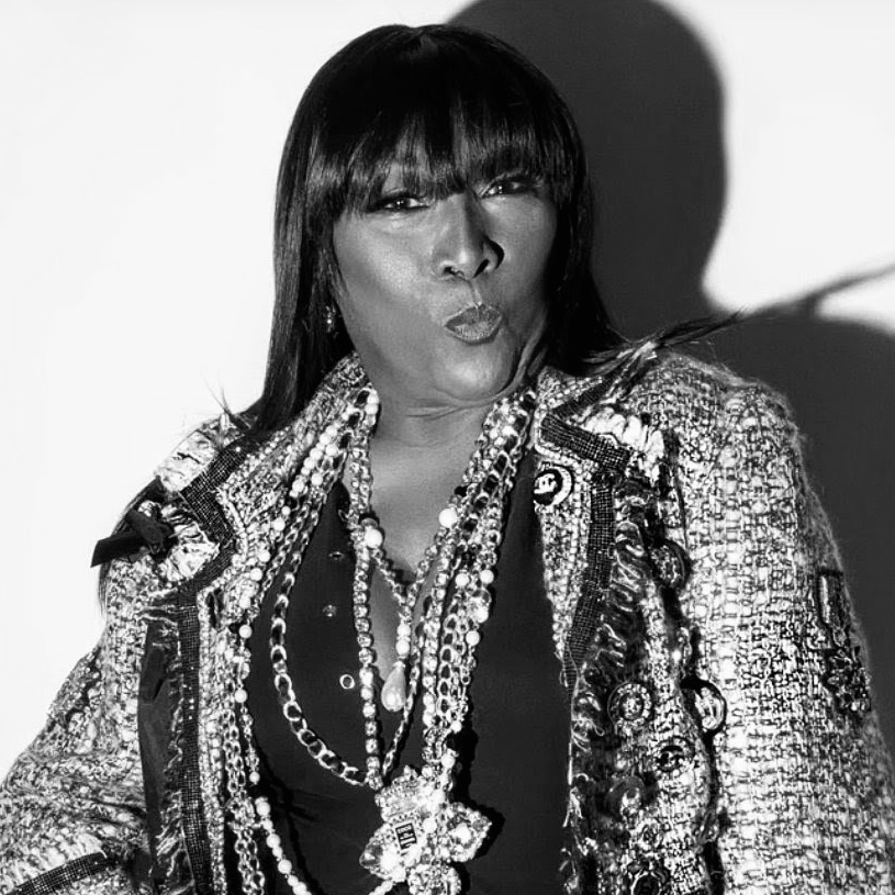 Atriz Kiki Shepard, de ‘Grey’s Anatomy’ e ‘Todo Mundo Odeia o Chris’, morre aos 74 anos