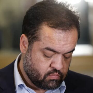Cláudio Castro renuncia ao governo do Rio de Janeiro na véspera de julgamento no TSE; entenda