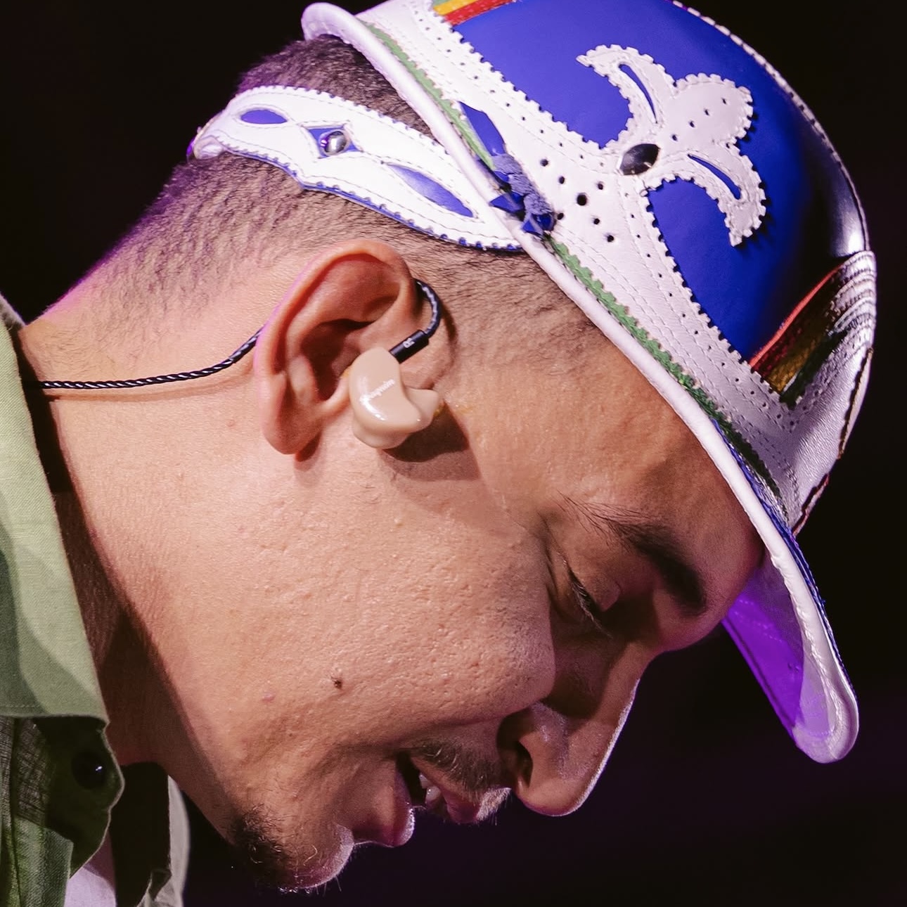 Artesão detalha criação do ‘bonéu’ que virou marca registrada de João Gomes