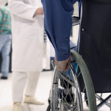 Hospital baiano gerido pelo Einstein abre processo seletivo para pessoas com deficiência