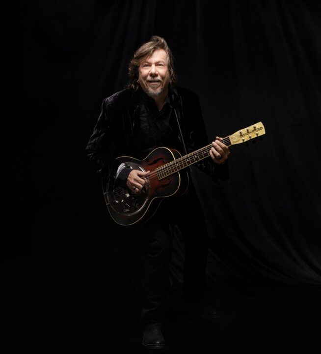 “EITA”: Lenine volta a Salvador com espetáculo inédito na Concha Acústica