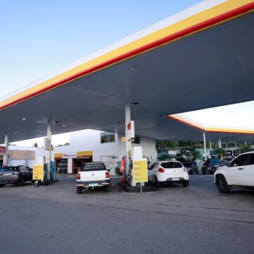 Jerônimo Rodrigues anuncia medida para reduzir preço do diesel na Bahia