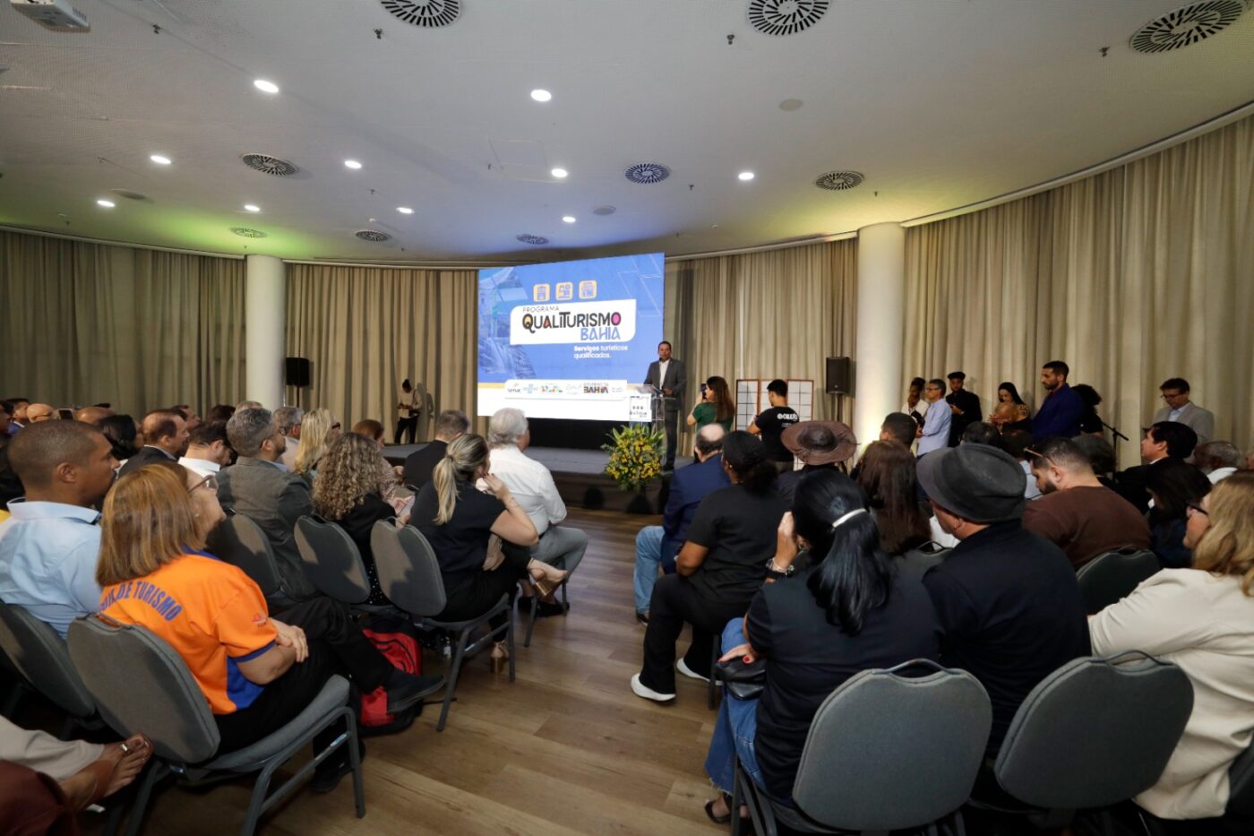 Bahia investe R$ 22 milhões em qualificação para o turismo e mira 7,5 milhões de turistas
