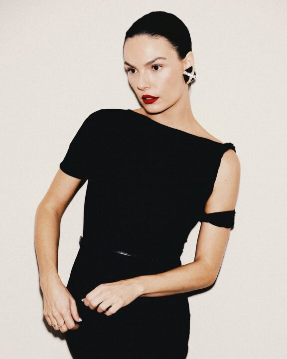 Isis Valverde brilha como protagonista do novo filme do diretor Fernando Meirelles: “Que momento especial”