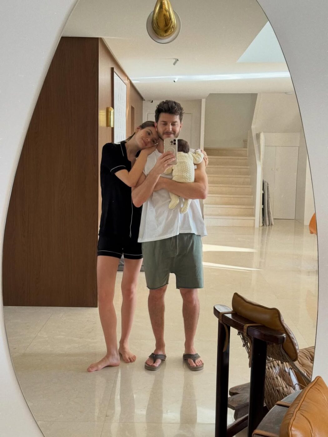 Camila Queiroz fala sobre rotina de exercício após nascimento da filha Clara: “Respeitando o tempo do meu corpo”