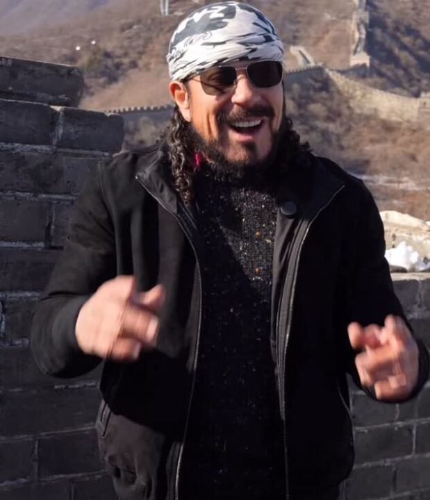 Bell Marques visita a muralha da China e brinca: “Fazer a corrida 100% Você aqui”